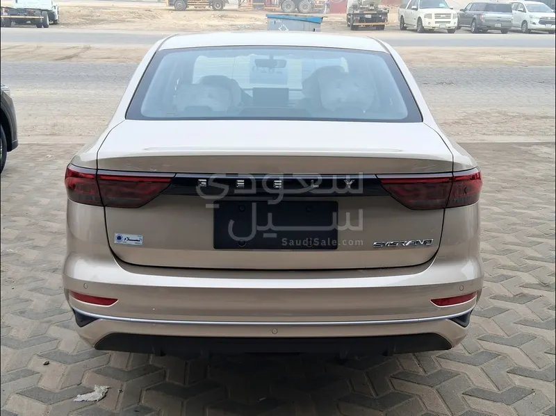 2026 جيلي امجراند