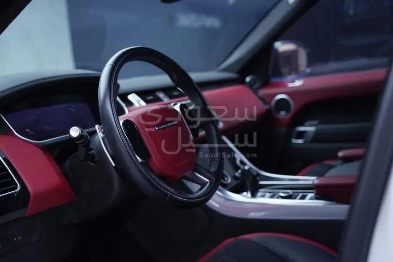 2022 لاند روفر رينج روفر سبورت اوتوبيوجرافي