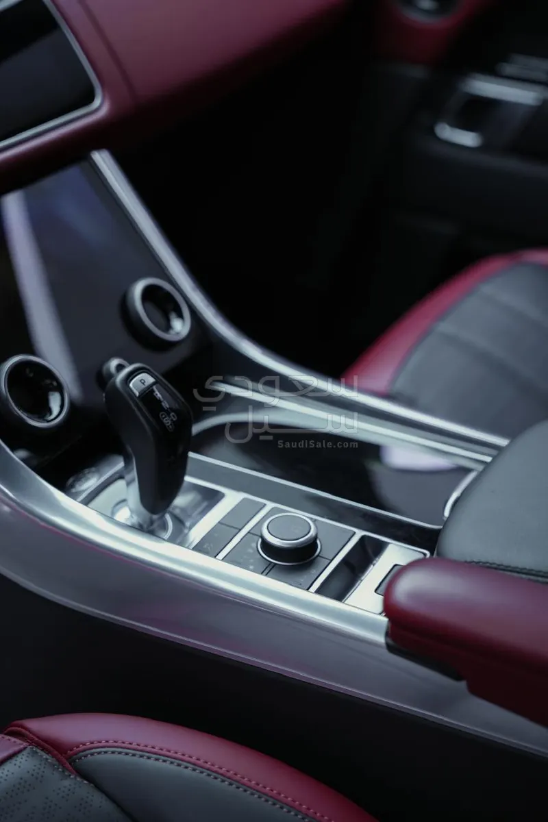 2022 لاند روفر رينج روفر سبورت اوتوبيوجرافي