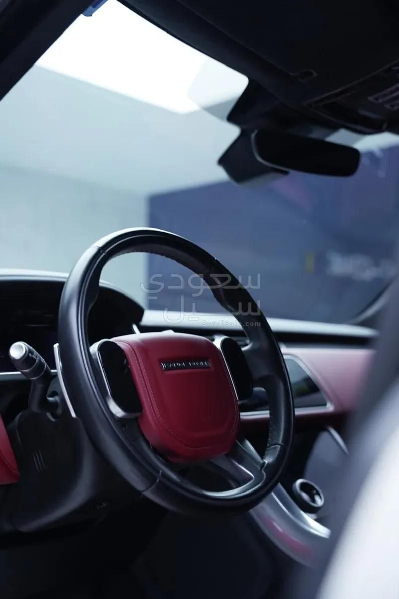 2022 لاند روفر رينج روفر سبورت اوتوبيوجرافي