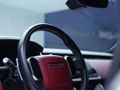 2022 لاند روفر رينج روفر سبورت اوتوبيوجرافي