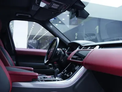 2022 لاند روفر رينج روفر سبورت اوتوبيوجرافي