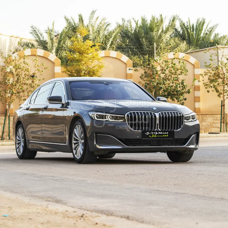 2020 بي ام دبليو الفئة السابعة 730 إل أي