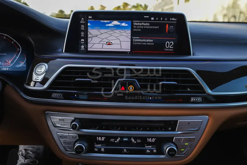 2020 بي ام دبليو الفئة السابعة 730 إل أي