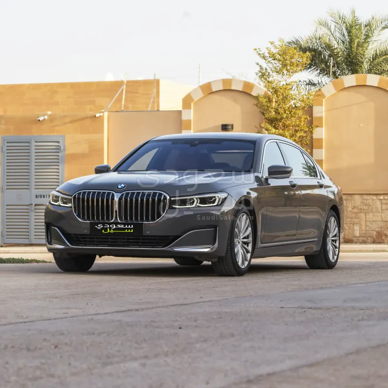 2020 بي ام دبليو الفئة السابعة 730 إل أي