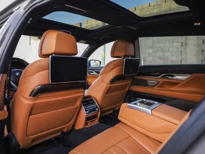 2020 بي ام دبليو الفئة السابعة 730 إل أي