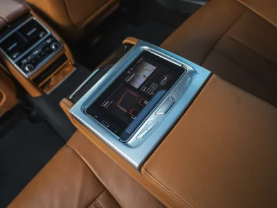 2020 بي ام دبليو الفئة السابعة 730 إل أي