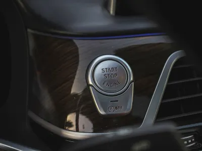 2020 بي ام دبليو الفئة السابعة 730 إل أي