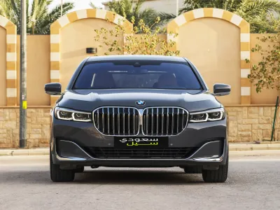 2020 بي ام دبليو الفئة السابعة 730 إل أي