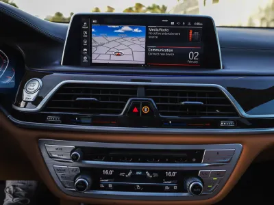 2020 بي ام دبليو الفئة السابعة 730 إل أي