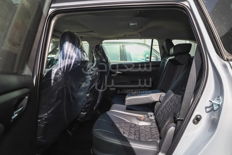 2025 تويوتا هايلاندر