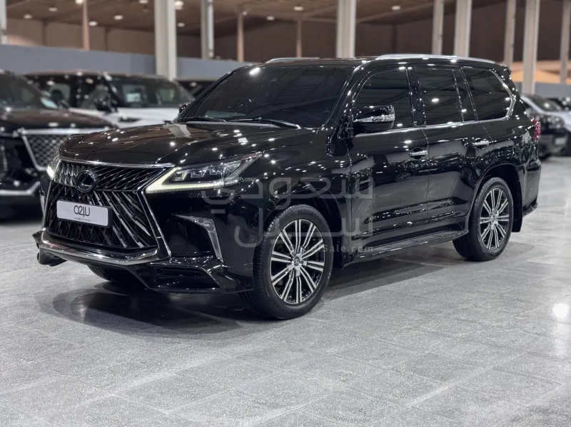 2018 لكزس إل إكس 570 اس