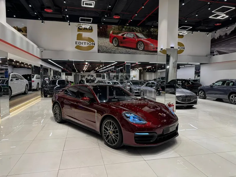 2022 بورش بانميرا 4 بلاتينيوم اديشن