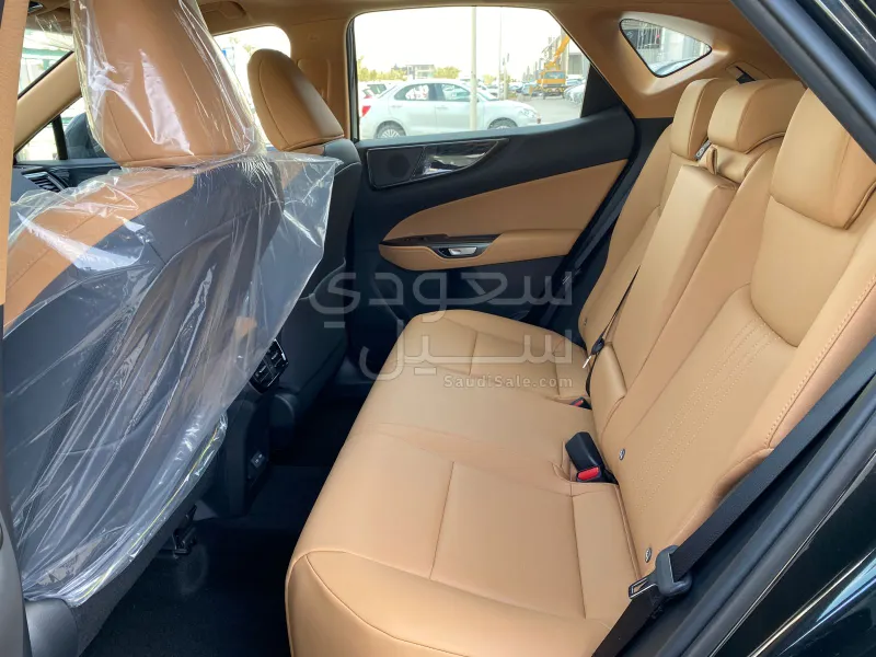 2026 لكزس إن إكس 350