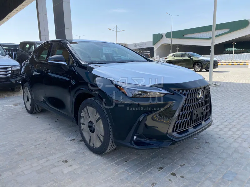 2026 لكزس إن إكس 350