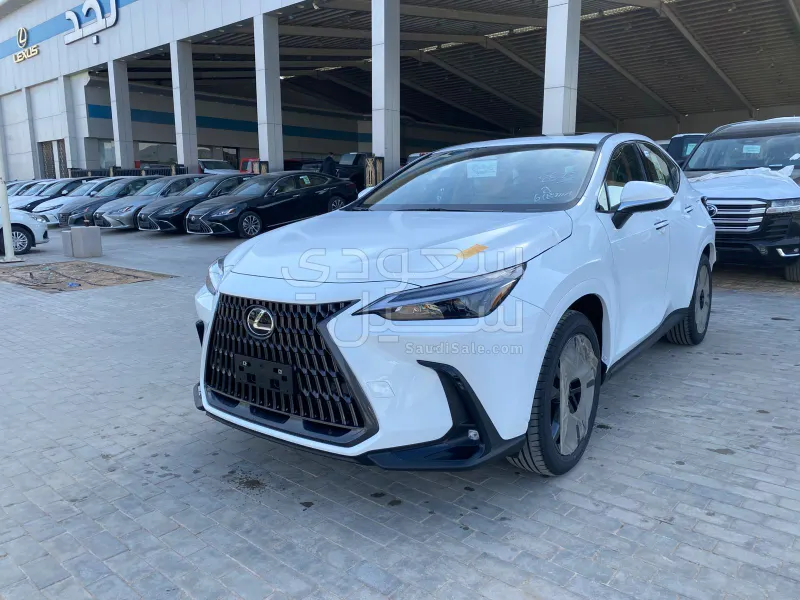 2026 لكزس إن إكس 350