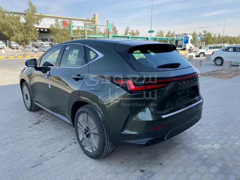 2026 لكزس إن إكس 350