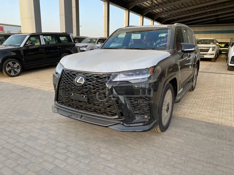 2026 لكزس إل إكس 600 إف