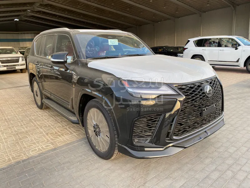 2026 لكزس إل إكس 600 إف