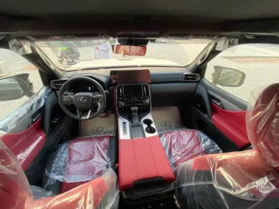 2026 لكزس إل إكس 600 إف