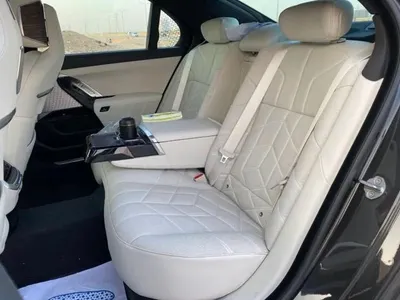 2024 بي ام دبليو الفئة السابعة 735أي