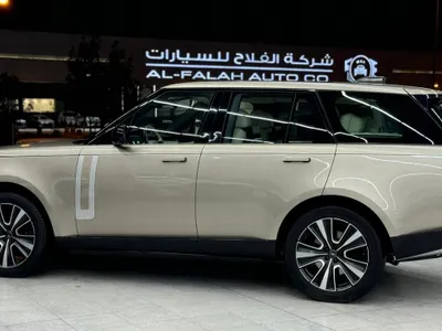2022 لاند روفر رينج روفر فيرست اديشن