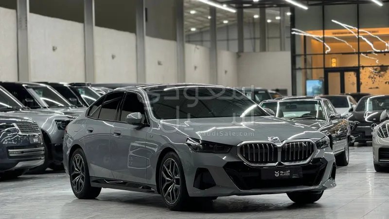 2024 بي ام دبليو الفئة الخامسة 520 أي