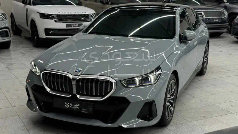 2024 بي ام دبليو الفئة الخامسة 520 أي
