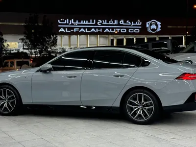 2024 بي ام دبليو الفئة الخامسة 520 أي