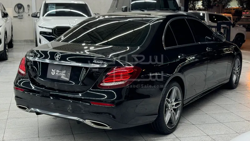 2020 مرسيدس - بنز إي 200