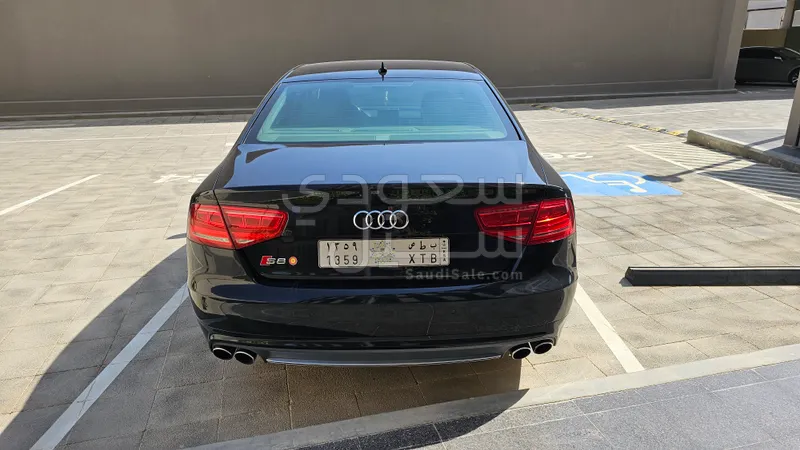 2013 اودي اس 8