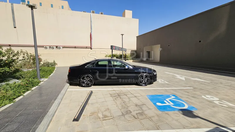 2013 اودي اس 8