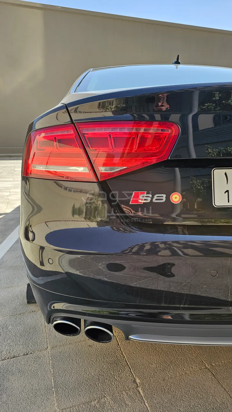 2013 اودي اس 8