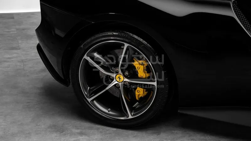 2023 فيراري جي تي بي 296