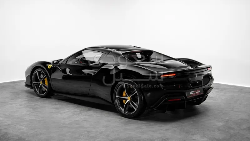 2023 فيراري جي تي بي 296