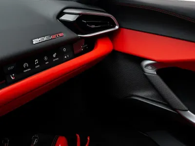 2023 فيراري جي تي بي 296