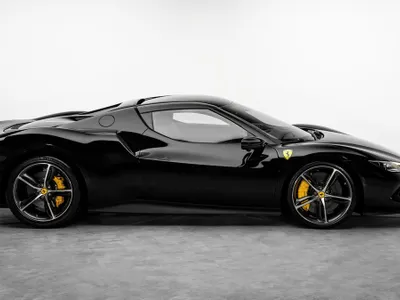 2023 فيراري جي تي بي 296