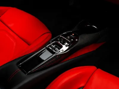 2023 فيراري جي تي بي 296