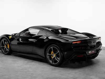 2023 فيراري جي تي بي 296