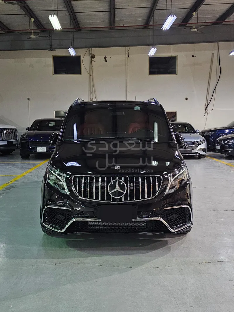 2024 مرسيدس - بنز في 250