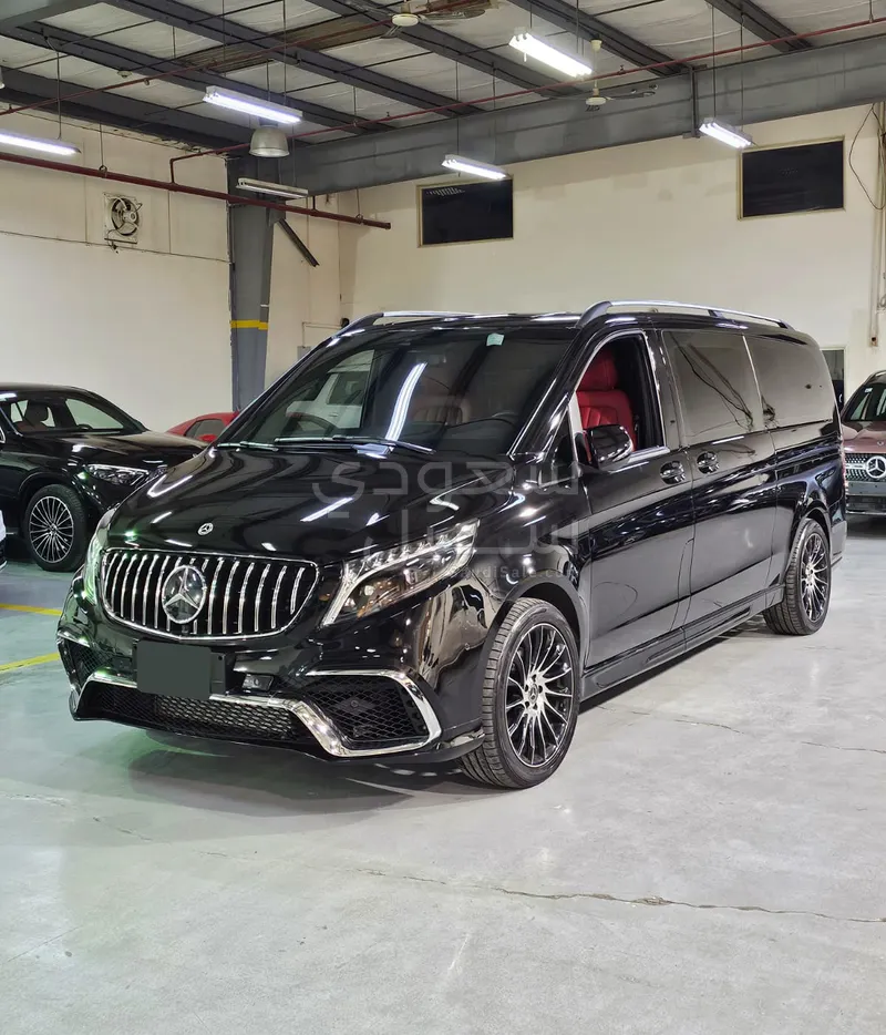 2024 مرسيدس - بنز في 250