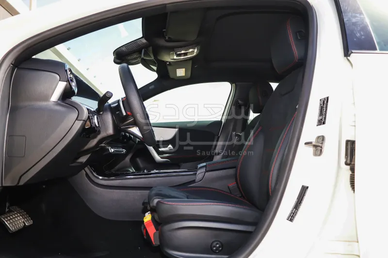 2026 مرسيدس - بنز أي 200