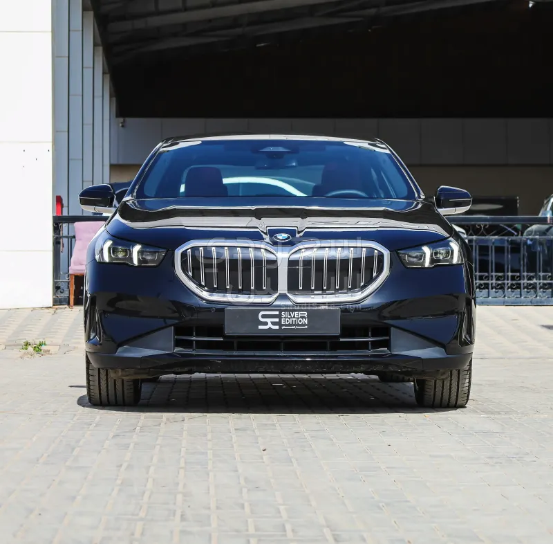 2026 بي ام دبليو الفئة الخامسة 520 أي