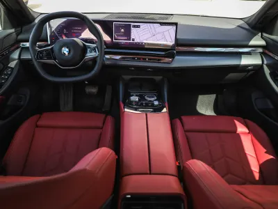 2026 بي ام دبليو الفئة الخامسة 520 أي