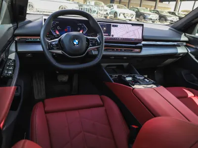 2026 بي ام دبليو الفئة الخامسة 520 أي