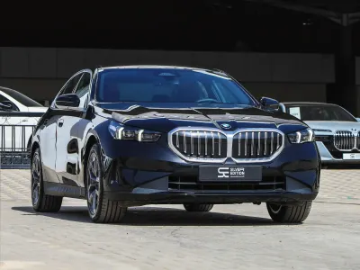 2026 بي ام دبليو الفئة الخامسة 520 أي