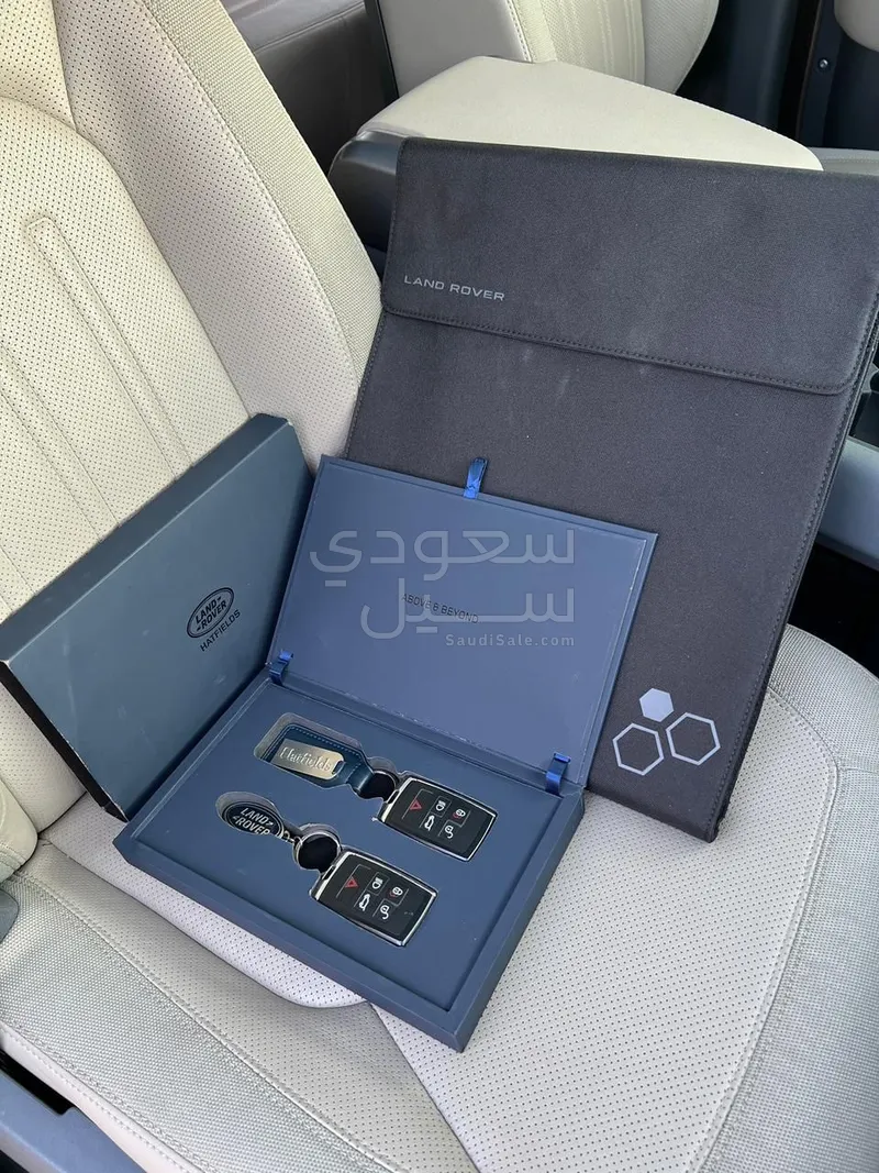 2021 لاند روفر ديفيندر 110