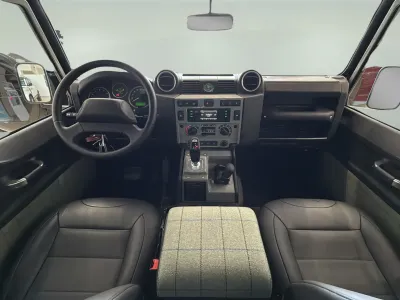 2014 لاند روفر ديفيندر 90