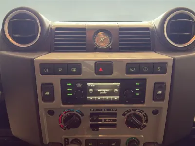 2014 لاند روفر ديفيندر 90