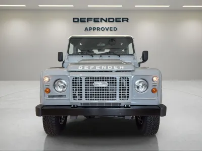 2014 لاند روفر ديفيندر 90